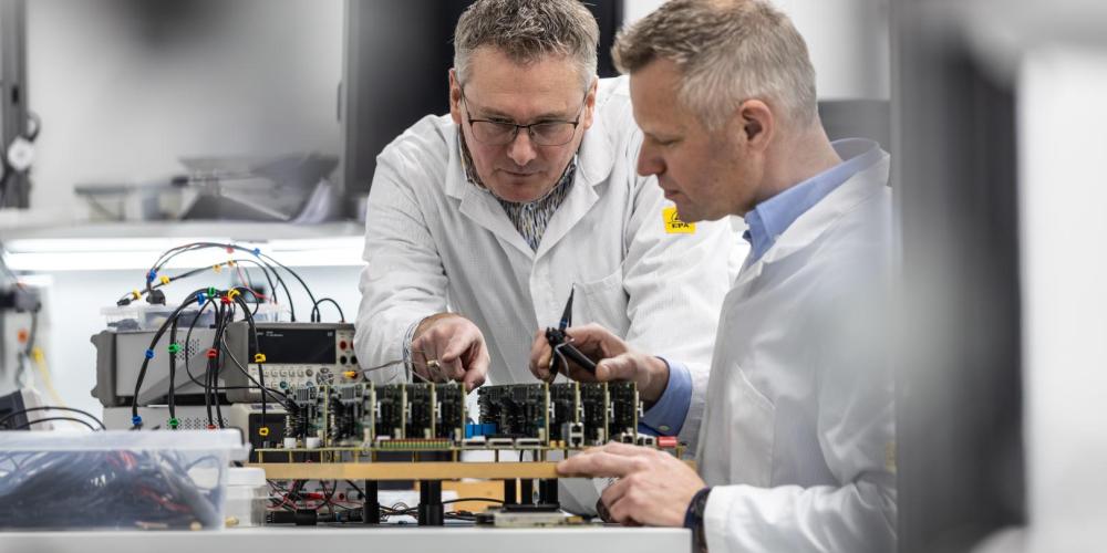 VDL Groep strengthens its position in electronics with Sintecs acquisition